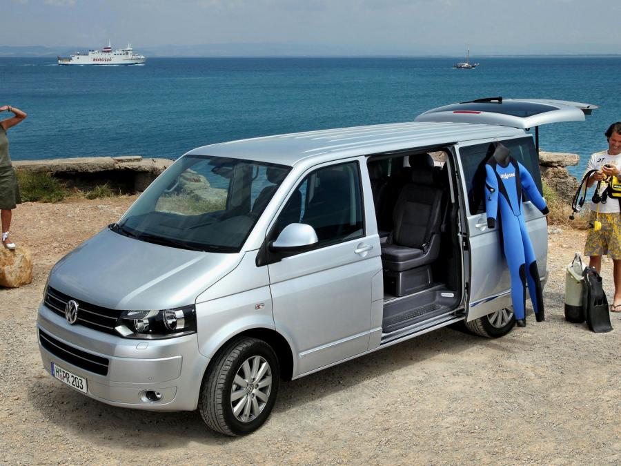  Volkswagen T5 Caravelle 2009 года  (фото 6 из 12)